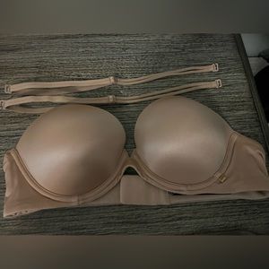 Victoria’s Secret very sexy multi way bra strapless